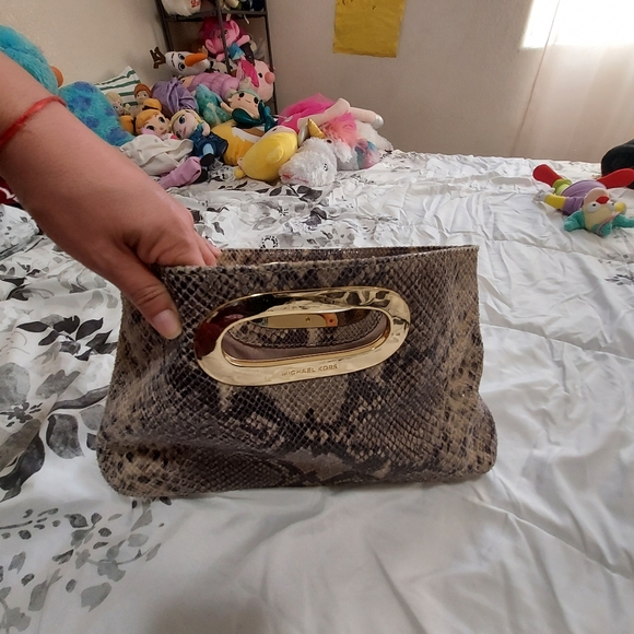 Michael Kors snake print clutch - Picture 3 of 6